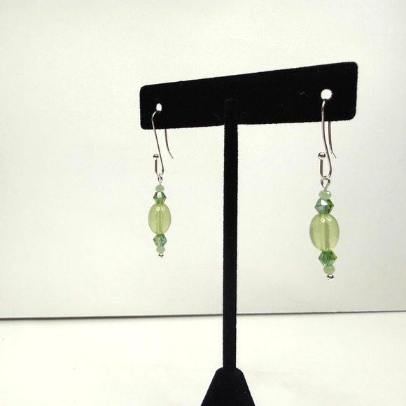 Green Faceted Swarovski Crystal Beaded Dangle Earrings Silver Tone Hook Jewelry - Picture 3 of 6
